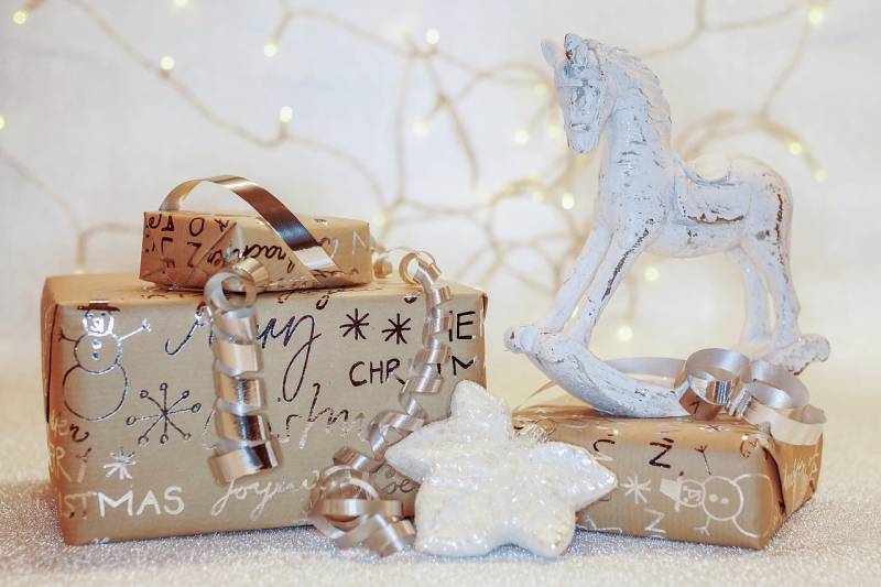 Carte cadeau Noël à offrir pour un massage ou soin détente dans un institut de beauté à Saint Jean d'Illac